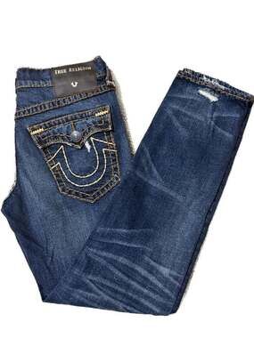True Religion Geno Relaxed Slim Distressed Jeans Size 32